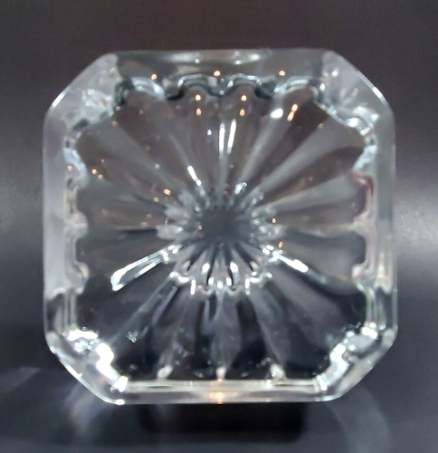 Brooks Brother’s Old Fashioned Clear Crystal Whiskey Decanter - Picture 8 of 10