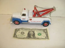 First 1st Gear 1957 International R-200 Tow Truck - Exxon  - 1994  - 10-1199