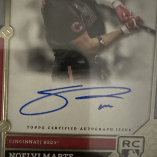 2024 Topps Tier One Noelvi Marte Auto Variations Unique RC #23/25 - Picture 4 of 8