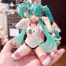 Hatsune Miku Desktop Cute figure with cat ears t shirt ver. TAITO 2024 NEW.