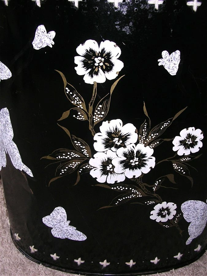Vintage Black Metal Laundry Hamper White Floral Design 23"(H)x21(W)x12"(D) 9lbs - Image 2 of 4