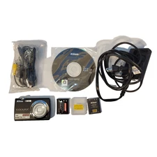 Nikon Coolpix S220 Digital Camera + accessories Graphite black Lens not working