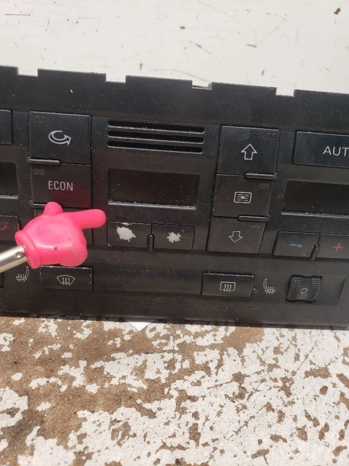 Control de temperatura convertible sin asientos térmicos para 05-09 AUDI A4 1365075 Foto 2 de 4