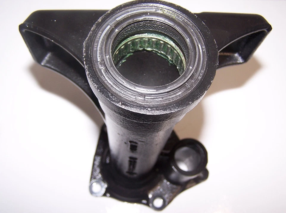 CHEVY GMC HD 2500 3500 9.2" FRONT RH AXLE SHAFT TUBE 26066899 R/B 12479295 - Image 4 of 4