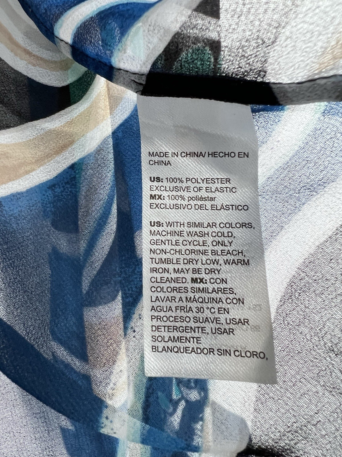 Chicos Bold Pattern Semi Sheer Button Down Shirt … - image 4