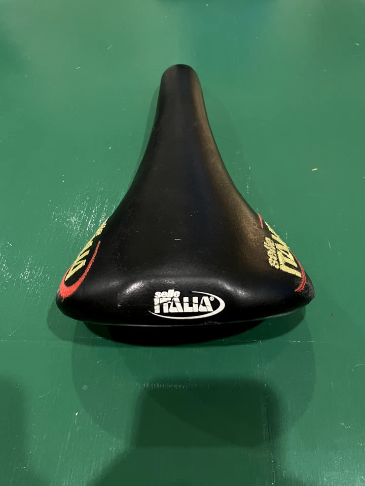 Selim de titânio Selle Italia Flite com traseira bordada, vintage MTB/Estrada - Imagem 3 de 4