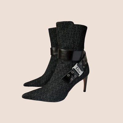 Vintage Damen CHRISTIAN DIOR Stiefel Absatz Monogramm CD Reißverschluss Ancle...