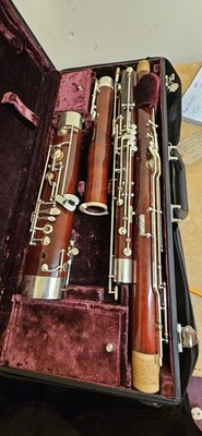Adler Fagott 1357 Serie #14876, Flügelzapfengelenk abgebrochen...reparaturbedürftig