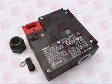 OMRON D4NL-4EDA-B4-NPT / D4NL4EDAB4NPT (NEW IN BOX)