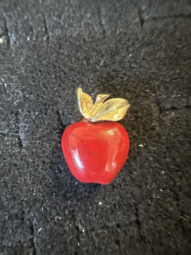 Vintage Avon Brooch Pin Small Red Gold Tone Apple 1" Costume Fashion Jewelry