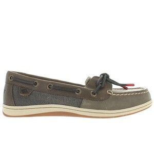 sperry barrelfish boat shoe