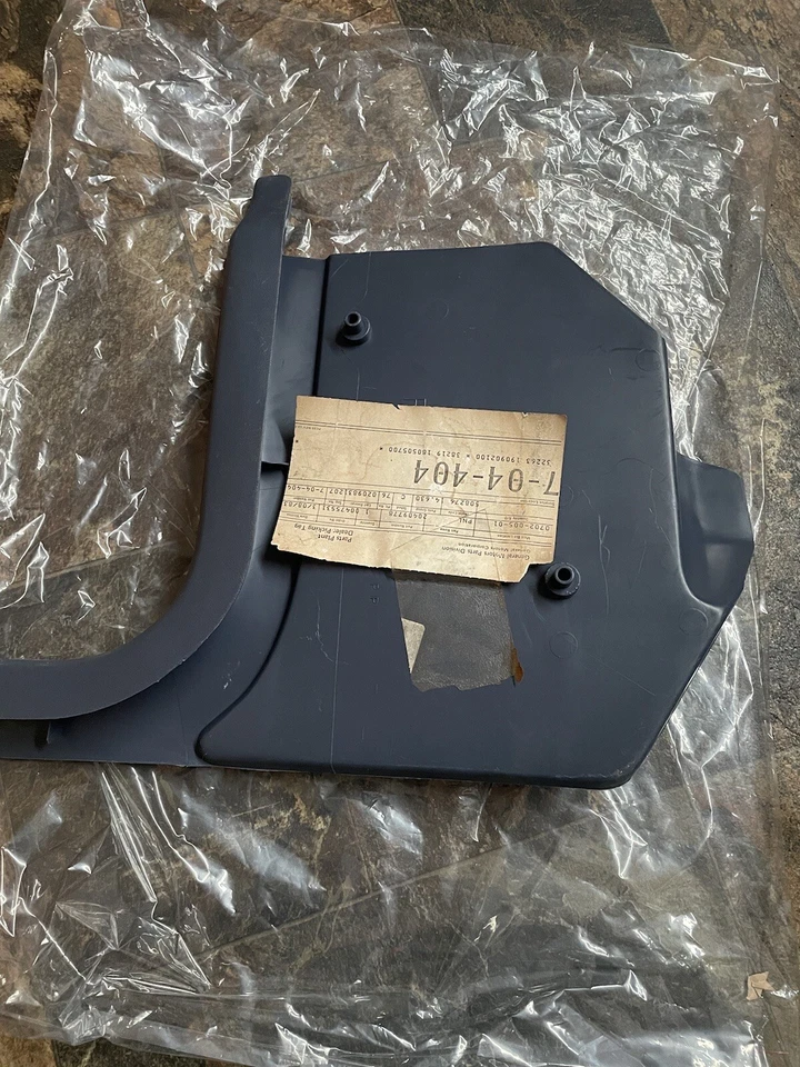 Nuevo de Lote Antiguo GM 82-84 Chevy Camaro Paso Derecho Interior Panel de Patada Azul Indy 500 Pace Car Foto 2 de 3