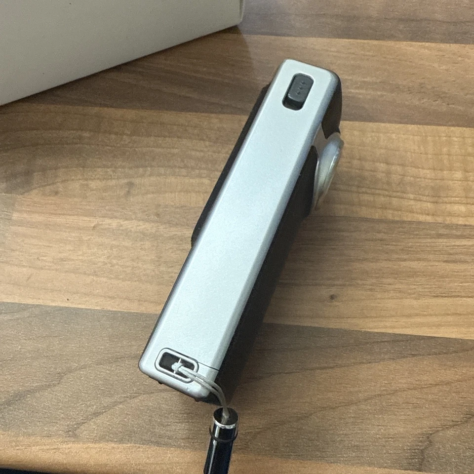 Flip Video MinoHD 8 GB Camcorder - spares and repairs - Image 2 of 4