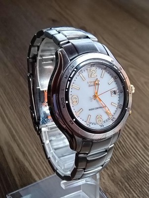 CITIZEN Eco-Drive Solar Radio-Controlled Watch A412