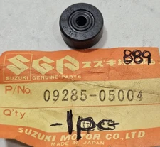 1 NOS Genuine Suzuki 72-77 RV90 73-77 TS100 TC100 Oil Seal NEW OEM 09285-05004