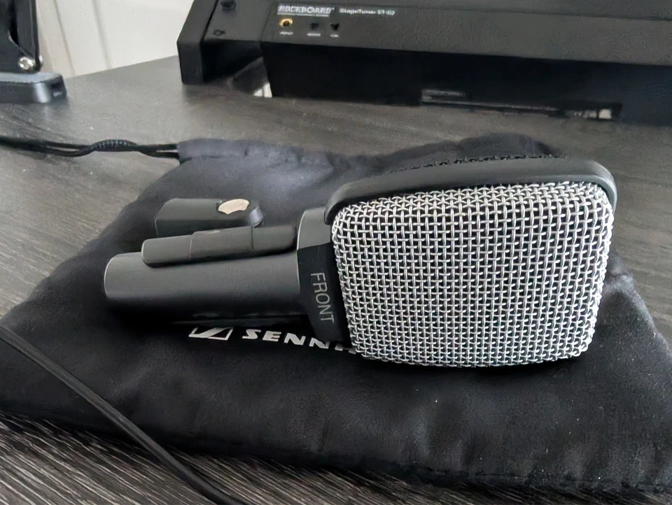 Sennheiser e 609 Silver Super-Cardioid Pick-up Pattern Instrument Microphone - Image 4 of 4