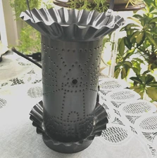 IRVIN'S COUNTRY TINWARE ELECTRIC TART BURNER - TIN PUNCH METAL W/ LIGHTHOUSE