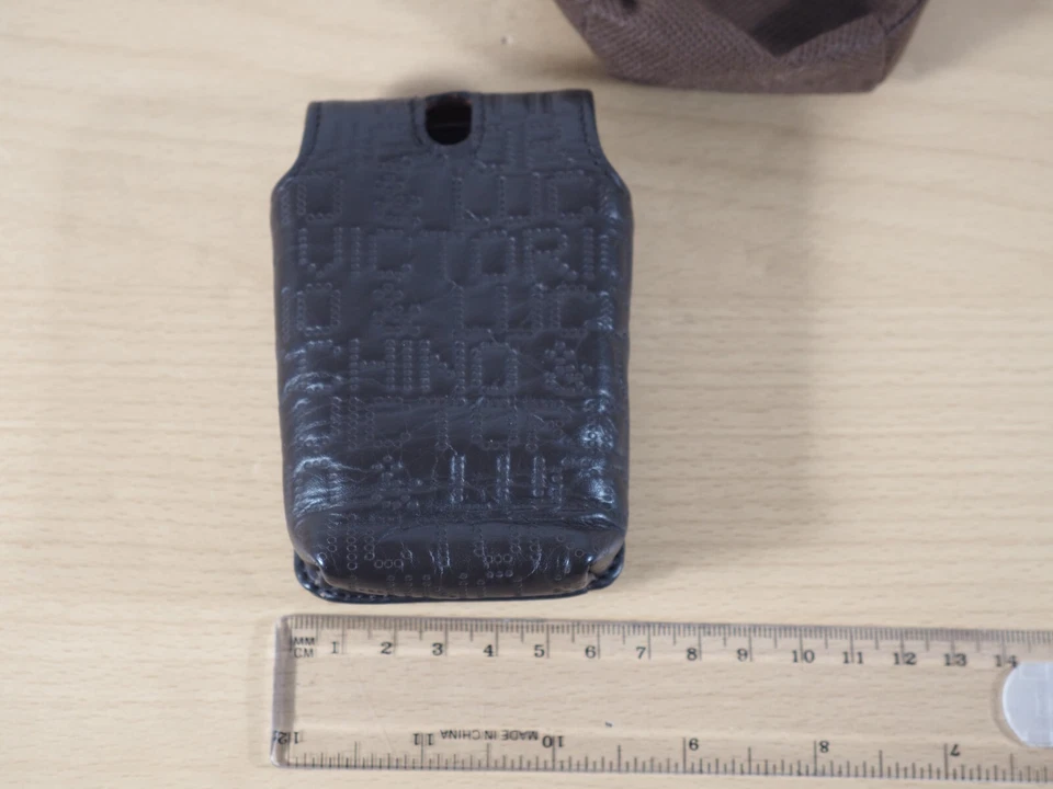 Victorio & Lucchino by Olympus Compact Camera Leather Case for [mju:] Series - Image 4 of 4