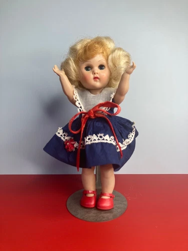 Vintage 1950s Vogue Ginny SLW w/Unique Hair!