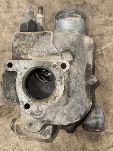 CAT C-15 Diesel Engine Thermostat Housing Assembly 239-6304 OEM 228-0404