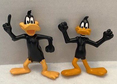 Lot of 2 Warner Bros Looney Tunes DAFFY DUCK Figures