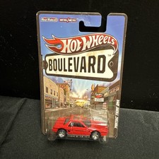 Hot Wheels Boulevard Pontiac Fiero 2m4 Red 2011 New