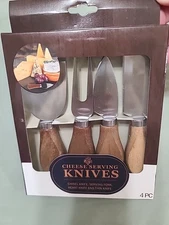 NEW IN BOX Evriholder 4-Piece Cheese Knife Set  with Wooden Handles