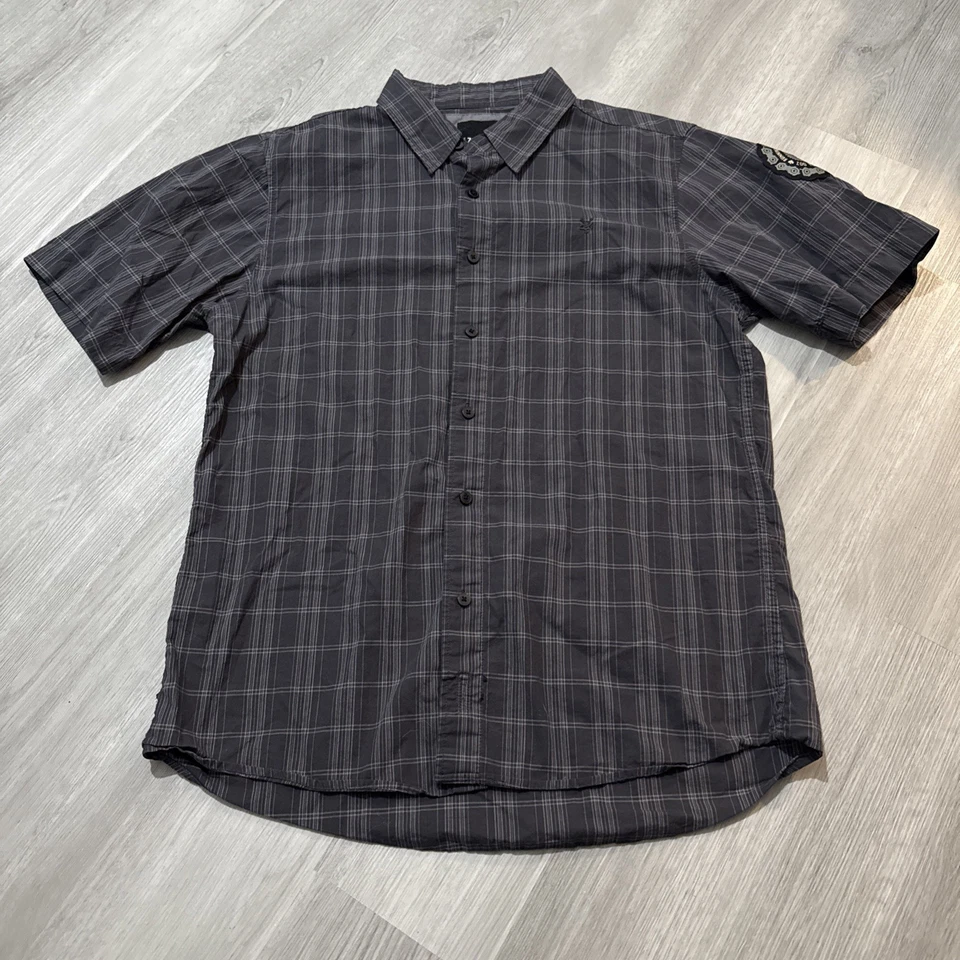 Zoo York Button Down Short Sleeve Skulls Goth Skate Shirt Plaid - Image 4 of 4