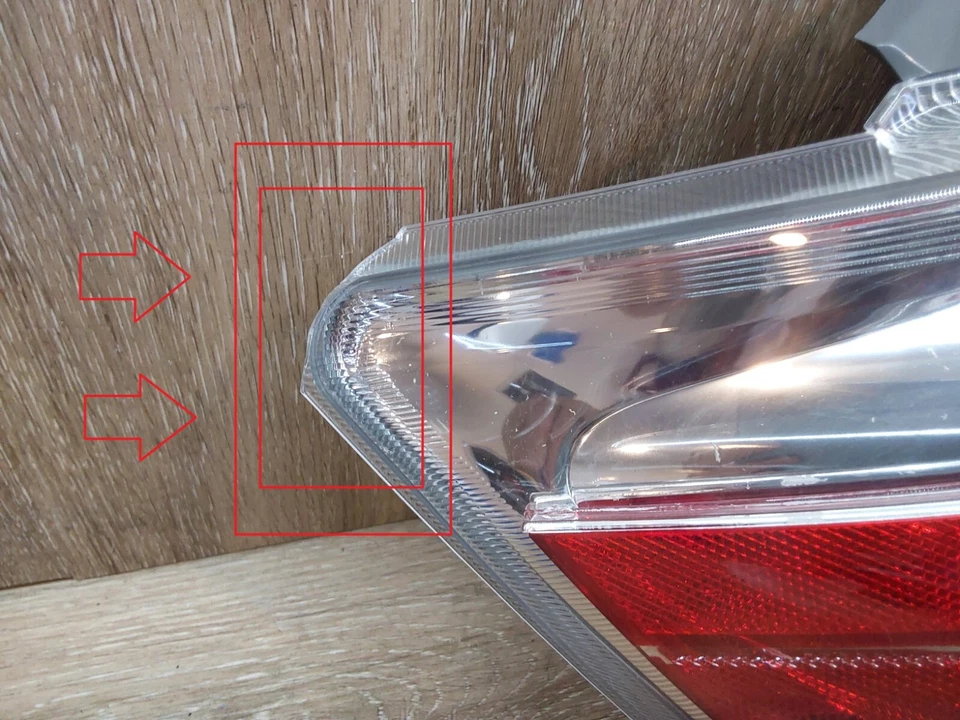 Luz trasera Toyota Matrix 2004-2008 conjunto LH pieza OEM # 8156002322 Foto 4 de 4