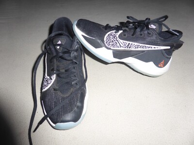 NIKE ZOOM FREAK CN8574-001 SHOES SIZE 5Y YOUTH BOYS BLACK BASKETBALL 