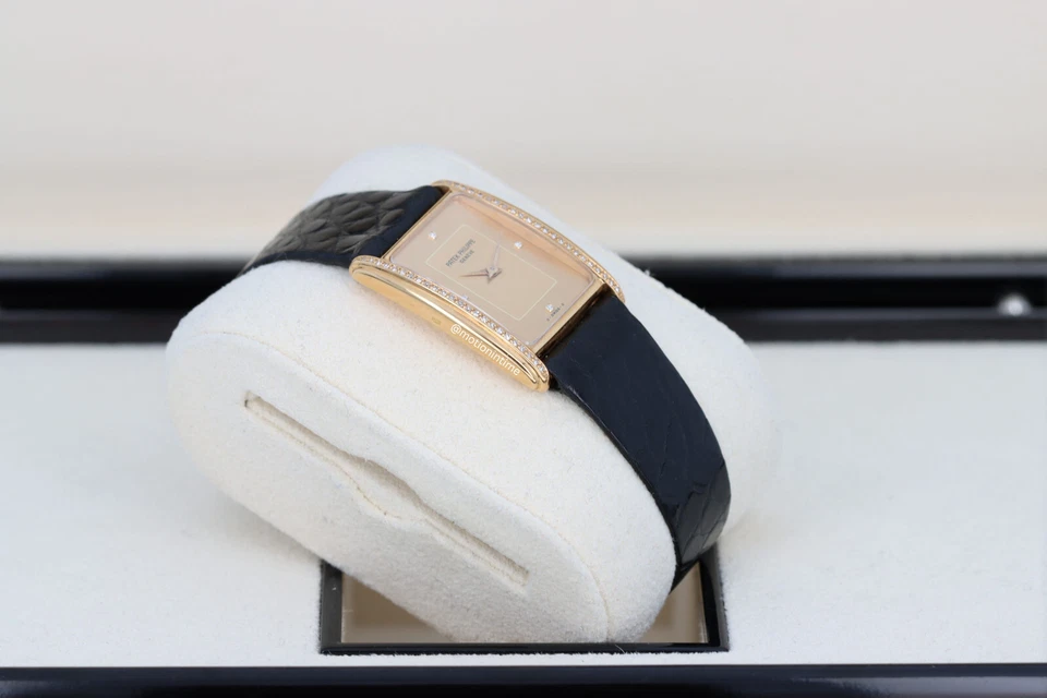 Patek Philippe 2504J Gondolo Ladies' 18kt YG Diamond with Champagne Décor Dial - Image 4 of 4