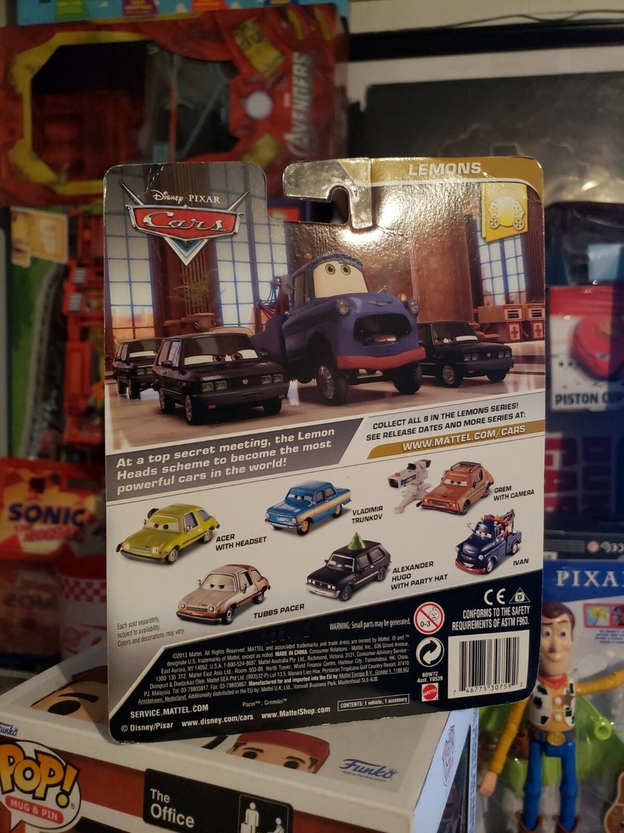 GREM WITH RSN CAMERA Disney Pixar Cars 2 Deluxe 2013 LEMON