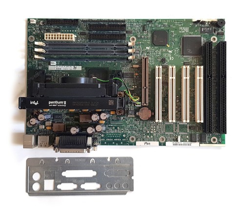 Intel AL440LX Atlanta Slot 1 + Pentium II 233Mhz + 128 Mb RAM Retro gaming set - Picture 2 of 13