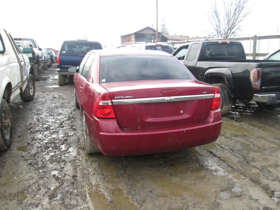 Antena usada compatible con: Chevrolet Malibu 2007 grado A Foto 2 de 4