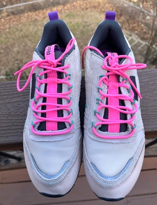 NEW Size 9 Reebok Classic Ripple Trail Walking Shoe Buff/Pink/Turquoise