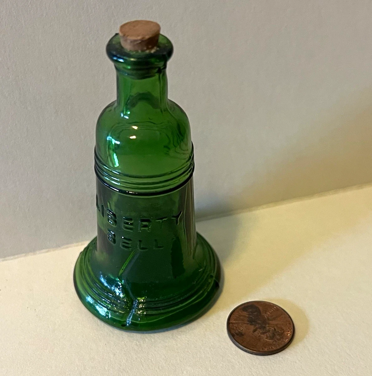 レトロ瓶グリーン色 Glass Green Collectible Decorative 1900-1919 Time Period