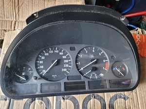 Original BMW  E53  Instrumentenkombination Tacho Kombiinstrument KMH 6914916 ...
