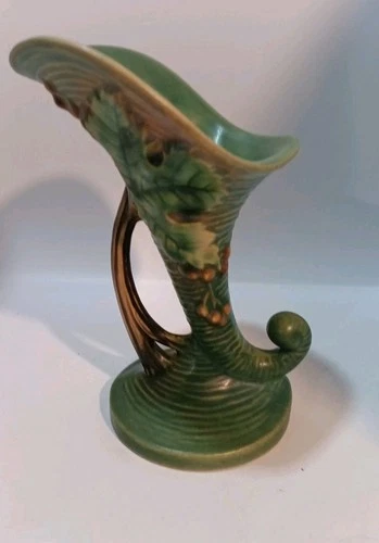 Vintage Roseville Pottery Bushberry Green Cornucopia Vase 153-6