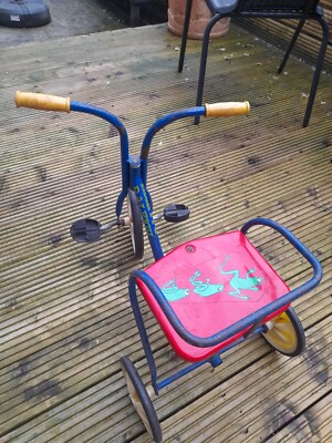 vintage raleigh childs trike tricycle with frog seat UK