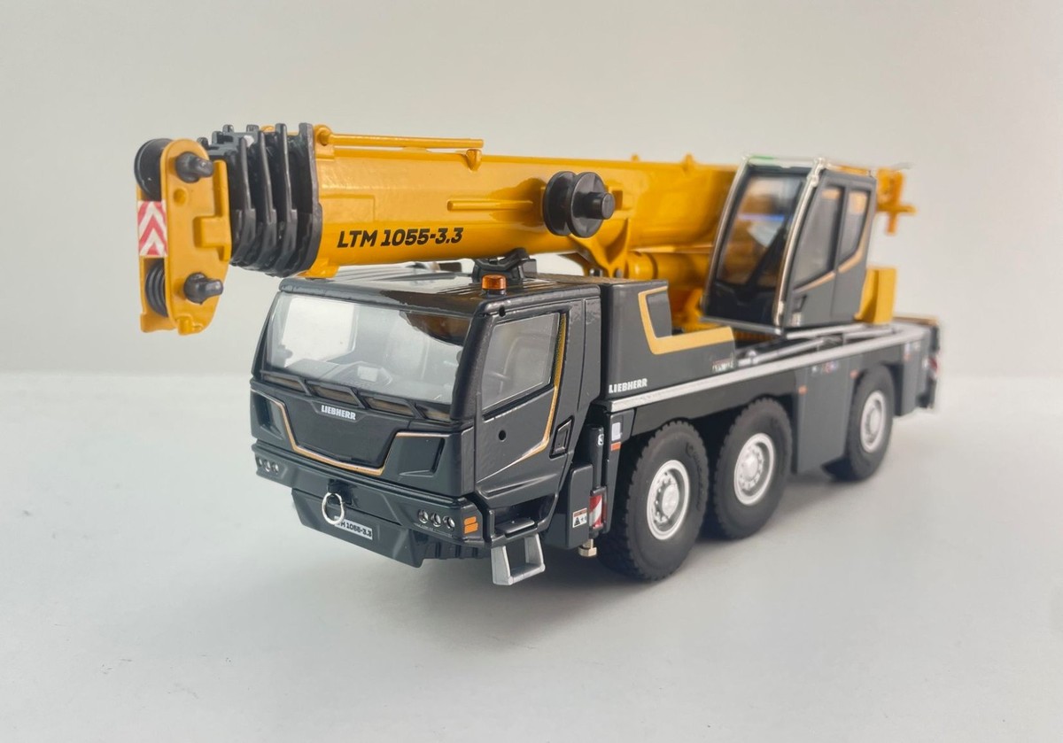 Conrad 2127/0 LIEBHERR LTM 1055-3.3 3axle All-Terrain Mobile Crane