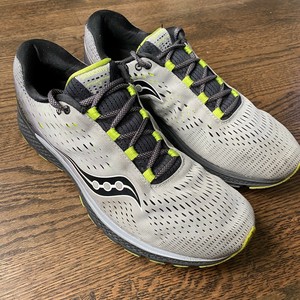 saucony men's breakthru 3