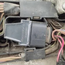 Volkswagen Golf 2007 Ignition Coil r0401s00400, Genuine #1957868-53