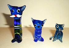 Vintage Hand Blown Cobalt Blue & Rainbow Art Glass Cat Family Miniatures ITALY