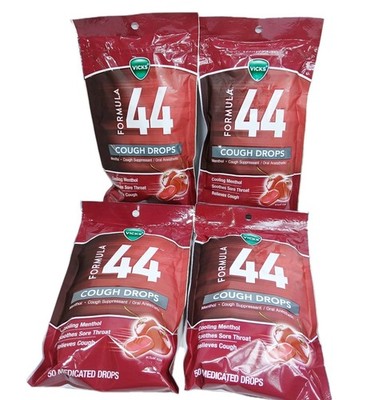 200~ VICKS FORMULA 44 COUGH DROPS 4 Bags of 50 Drops ea.  MEDICATED ( 4 BAGS SEE
