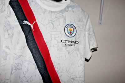 Size: M Men's PumaxKidSuper White Manchester City 2025 FIFA Club World Cup Auth