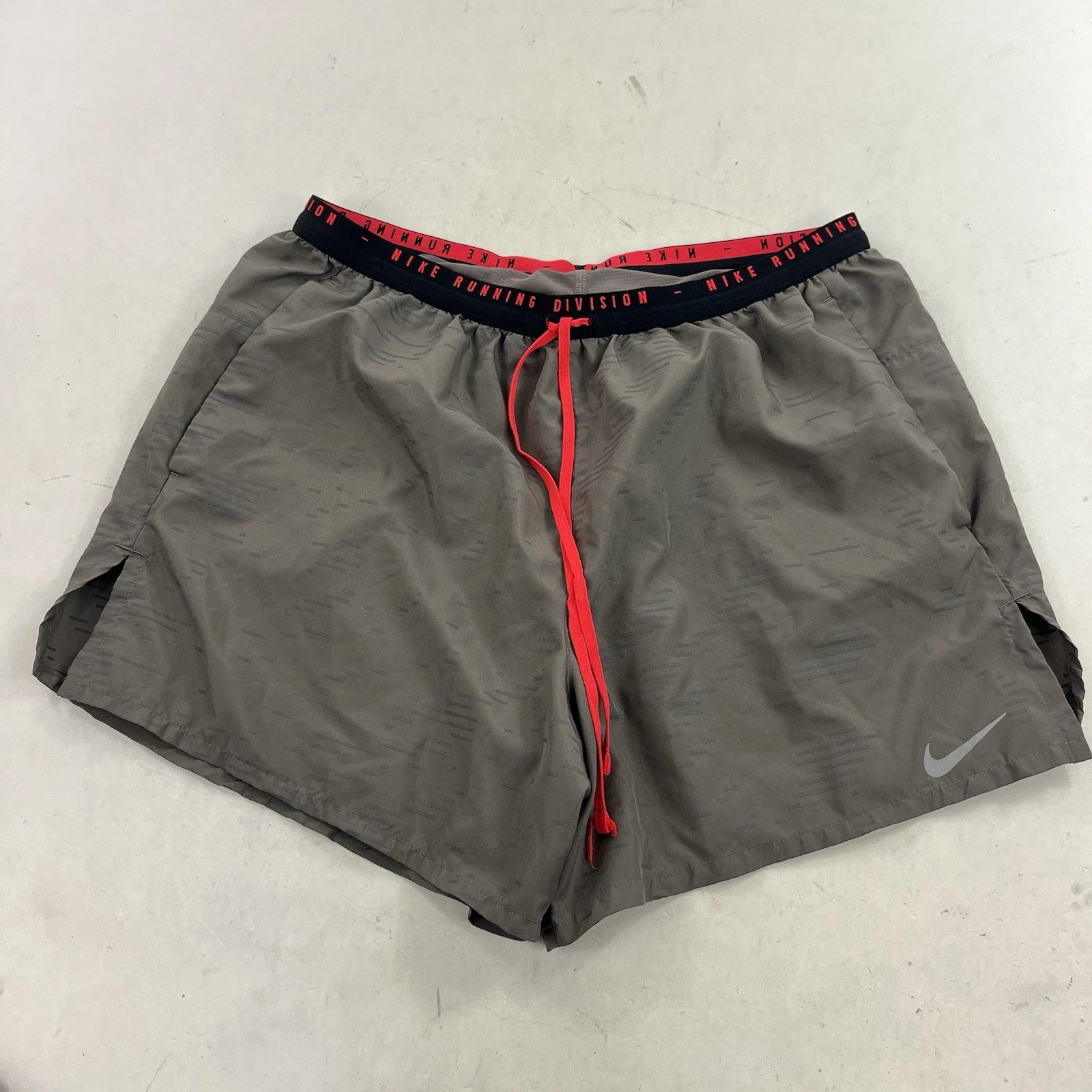 Nike Challenger 5" Standard Fit Lined Mens Running Shorts Gray XL DM4634-289