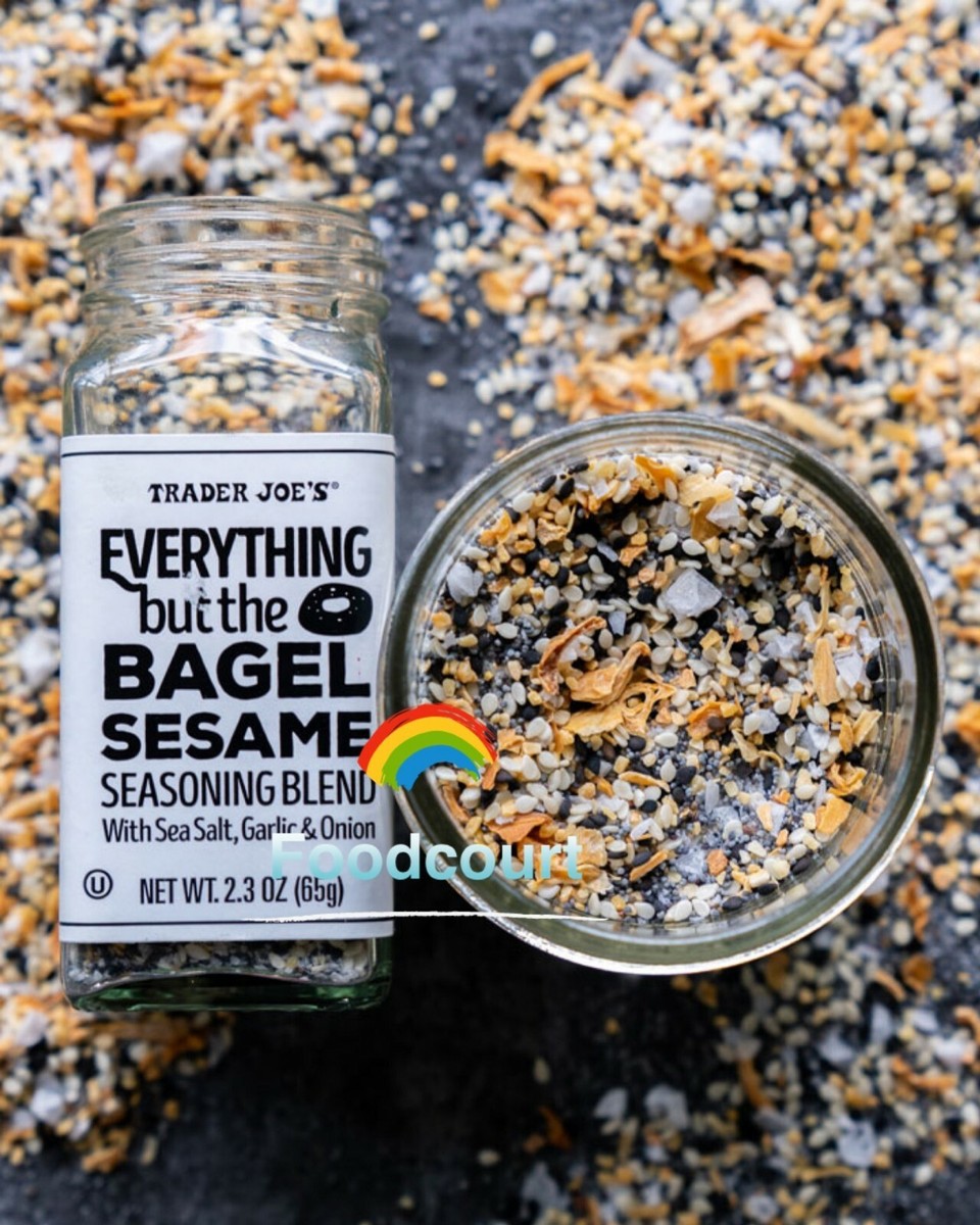 Trader Joe's Everything But The Bagel Seasoning Sesame Seeds