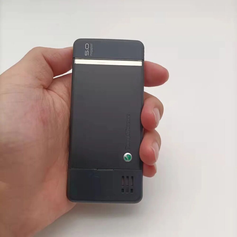Sony Ericsson C902 Original 5MP FM Radio GPS MP3 Music 2.0 Sony Ericsson C902 Original 5MP FM Radio GPS MP3 Music 2.0