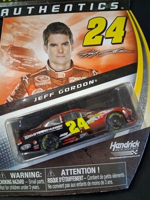 2011 Jeff Gordon AARP DTEH Drive to end Hunger 1:64 scale car