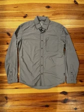 Swiss Tech Shirt Mens Medium Gray Performance Button Up Long Sleeve Casual S